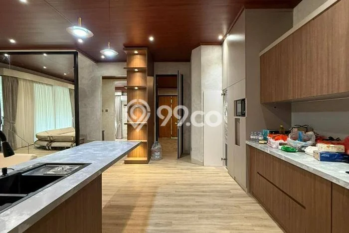 For Sale! Luxury House LT 260m2 Desain Elegan di Pondok Indah For Sale! Luxury House LT 260m2 Desain Elegan di Pondok Indah