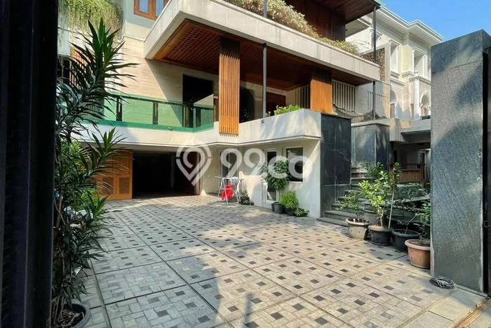 Ready to Use! Luxury House LT 651m2 Desain Elegan di Pondok Indah Ready to Use! Luxury House LT 651m2 Desain Elegan di Pondok Indah