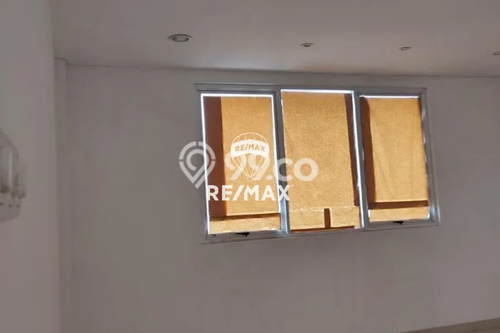 Unit Gudang Dijual di Jakarta Barat LT 324m2 & LB 324m2 Unit Gudang Dijual di Jakarta Barat LT 324m2 & LB 324m2