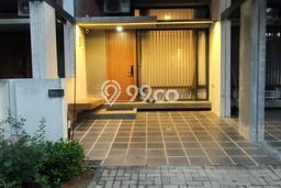 Disewakan Rumah Konsep Modern di BSD Tangerang Selatan dengan 1 KT Disewakan Rumah Konsep Modern di BSD Tangerang Selatan dengan 1 KT
