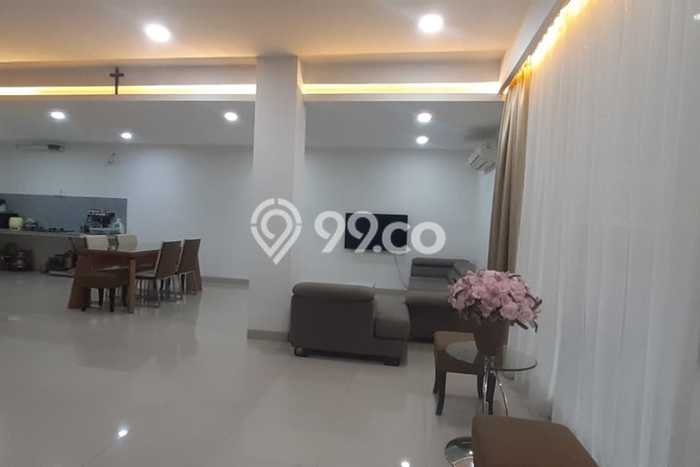 Jual Rumah Luas Megah Dengan View Cantik di Green Ville, Jakarta Barat Jual Rumah Luas Megah Dengan View Cantik di Green Ville, Jakarta Barat