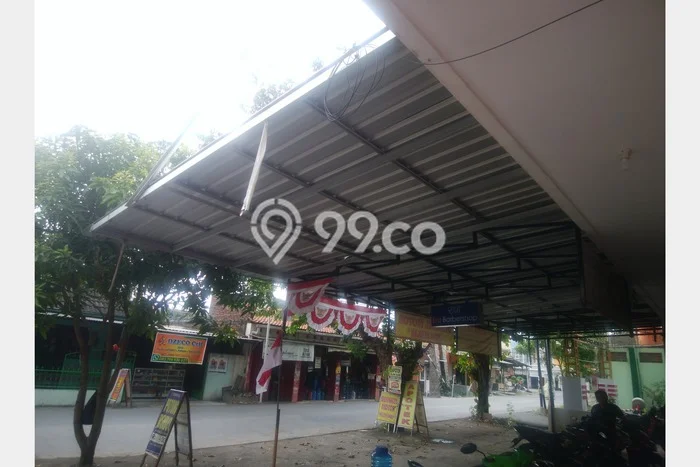 Area Ramai! Ruko Dijual di Tembalang untuk Bisnis Luas Bangunan 88m2 Area Ramai! Ruko Dijual di Tembalang untuk Bisnis Luas Bangunan 88m2