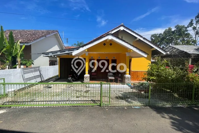 Rumah Strategis Modern Lb 280m2 di Cilacap Utara, Cilacap Rumah Strategis Modern Lb 280m2 di Cilacap Utara, Cilacap
