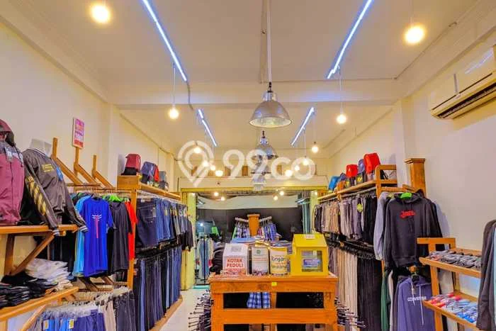Jual Ruko Premium Kawasan Cilacap Tengah, Luas 120m², Mainroad, Kawasan Komersial Jual Ruko Premium Kawasan Cilacap Tengah, Luas 120m², Mainroad, Kawasan Komersial