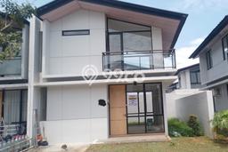 For Sale Hunian Rumah Terawat 3 Kamar di Lippo Karawaci, Tangerang For Sale Hunian Rumah Terawat 3 Kamar di Lippo Karawaci, Tangerang