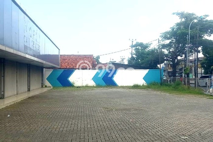 AREA KOMERSIAL! Gudang Disewakan di Narogong, Luas 2500m², Akses Utama AREA KOMERSIAL! Gudang Disewakan di Narogong, Luas 2500m², Akses Utama