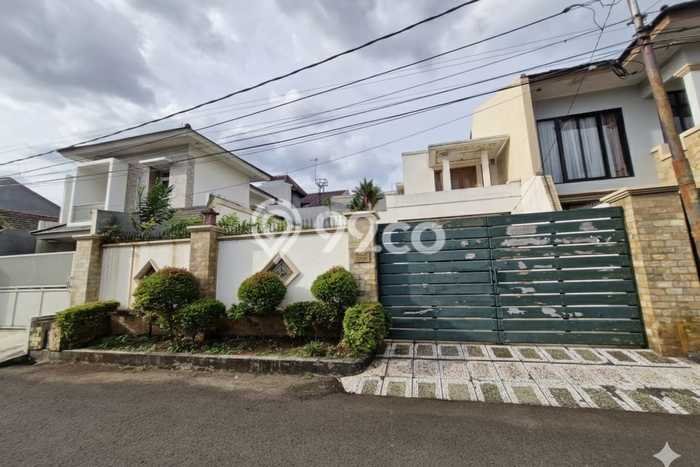 Dijual Tanah di Duren Sawit Jakarta Timur Luas 240m2 SHM Dijual Tanah di Duren Sawit Jakarta Timur Luas 240m2 SHM
