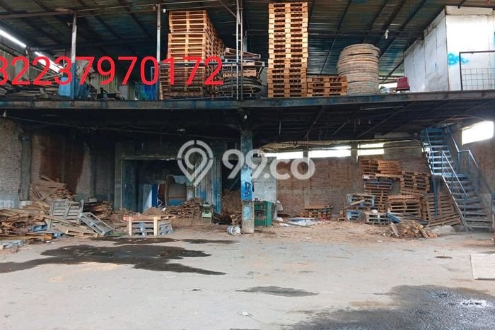 Unit Gudang Disewakan di Perwira di Area Ramai & Strategis Unit Gudang Disewakan di Perwira di Area Ramai & Strategis