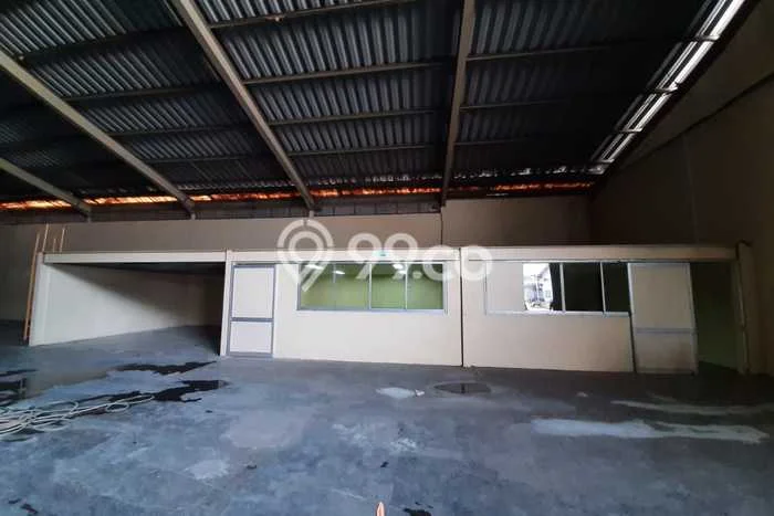 Unit Gudang Disewakan di Sunter di Area Ramai & Strategis Unit Gudang Disewakan di Sunter di Area Ramai & Strategis