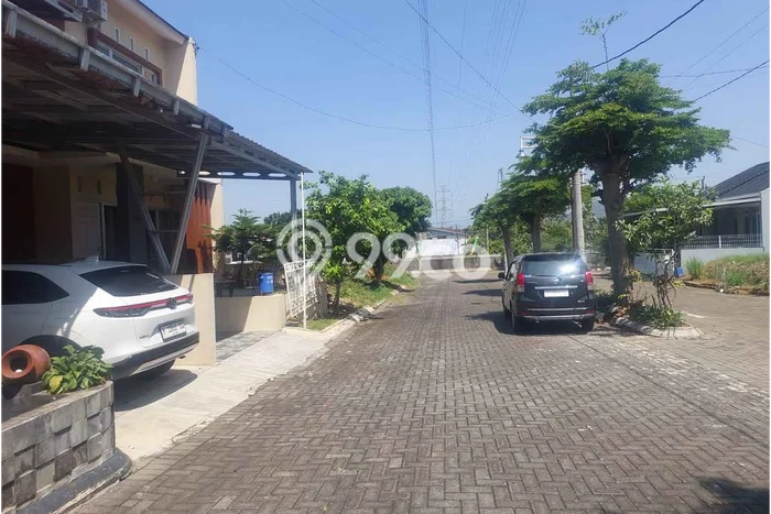 For Sale Rumah 3 Kamar Lokasi Ideal Bagus dan Strategis di Bergas For Sale Rumah 3 Kamar Lokasi Ideal Bagus dan Strategis di Bergas