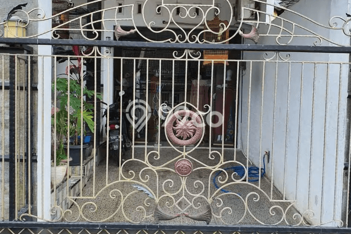 Rumah Modern Cantik 5 Kamar Bisa Langsung Pindah di Tembalang Rumah Modern Cantik 5 Kamar Bisa Langsung Pindah di Tembalang
