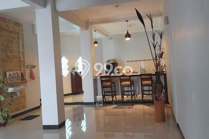 Hunian Cantik Modern Lb 250m2 di Pedurungan, Semarang Hunian Cantik Modern Lb 250m2 di Pedurungan, Semarang