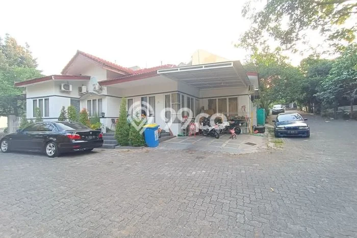 Dijual Rumah 4 Kamar Lokasi Strategis Nyaman dan Strategis di Banyumanik Dijual Rumah 4 Kamar Lokasi Strategis Nyaman dan Strategis di Banyumanik