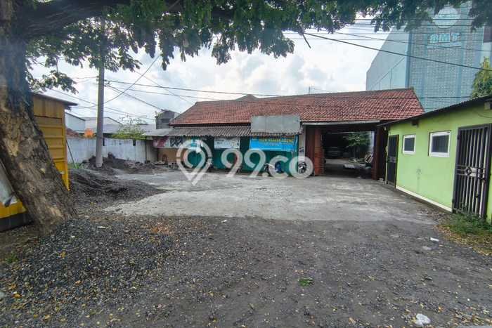 Lokasi Strategis! Dijual Komersial Bisnis di Tugu, Semarang Kondisi Baik Lokasi Strategis! Dijual Komersial Bisnis di Tugu, Semarang Kondisi Baik