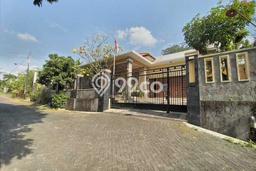 Siap Huni Rumah Mewah 10 Kamar di Gajah Mungkur Dekat ke Mana Saja Siap Huni Rumah Mewah 10 Kamar di Gajah Mungkur Dekat ke Mana Saja