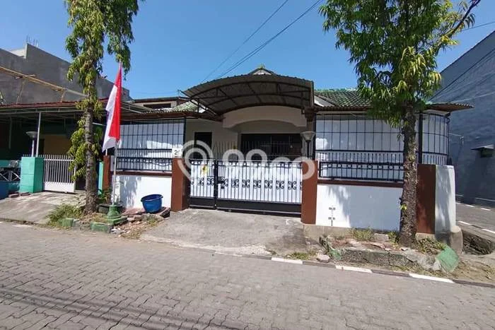 Aset Investasi! Kost Dijual di Pedurungan, Semarang, 11 KT, 2 KM, Luas 170m2 Aset Investasi! Kost Dijual di Pedurungan, Semarang, 11 KT, 2 KM, Luas 170m2