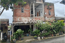 Unit Kost Dijual di Kawasan Semarang Barat Semarang dengan 10 KT Unit Kost Dijual di Kawasan Semarang Barat Semarang dengan 10 KT