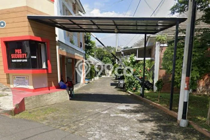 DIJUAL CEPAT! Rumah Tembalang, Semarang, Luas 80m2m² Bangunan 62m2m² DIJUAL CEPAT! Rumah Tembalang, Semarang, Luas 80m2m² Bangunan 62m2m²
