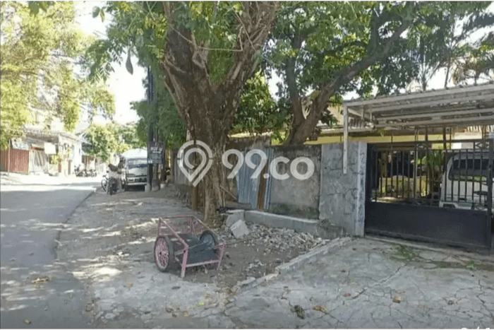 Rumah Eksklusif Dijual LT 330m2 di Semarang Barat, Semarang Rumah Eksklusif Dijual LT 330m2 di Semarang Barat, Semarang