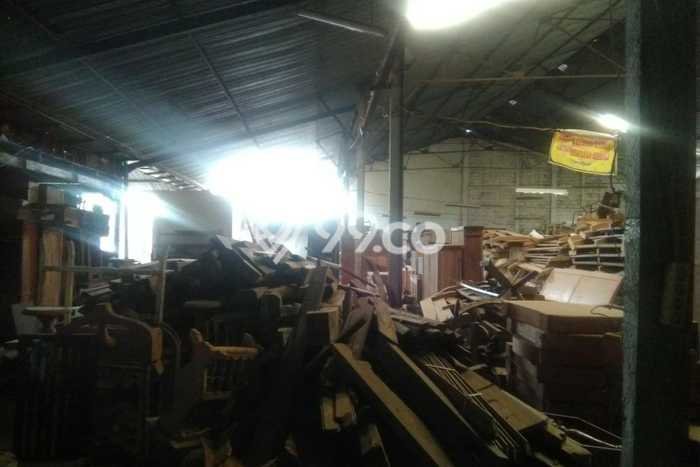 Unit Gudang Dijual di Ngaliyan Semarang Luas Tanah 3550m2, Luas Bangunan 2912m2 Unit Gudang Dijual di Ngaliyan Semarang Luas Tanah 3550m2, Luas Bangunan 2912m2