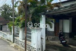 Dijual Rumah 11 Kamar Lokasi Ideal Bagus dan Strategis di Candisari Dijual Rumah 11 Kamar Lokasi Ideal Bagus dan Strategis di Candisari
