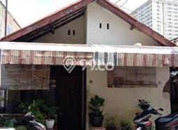 Rumah Strategis Modern Lb 72m2 di Semarang Tengah, Semarang Rumah Strategis Modern Lb 72m2 di Semarang Tengah, Semarang