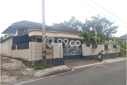 Dijual Rumah Mewah Exclusive di Ungaran Barat, Semarang Dijual Rumah Mewah Exclusive di Ungaran Barat, Semarang