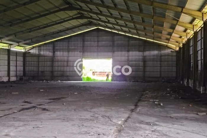 Unit Gudang Dijual di Kaliwungu Kendal Luas Tanah 11000m2, Luas Bangunan 6300m2 Unit Gudang Dijual di Kaliwungu Kendal Luas Tanah 11000m2, Luas Bangunan 6300m2