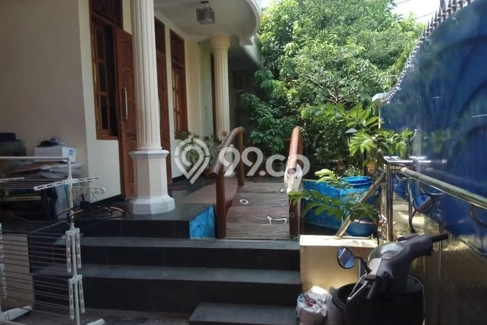 Rumah Strategis Modern Lb 450m2 di Semarang Barat, Semarang Rumah Strategis Modern Lb 450m2 di Semarang Barat, Semarang