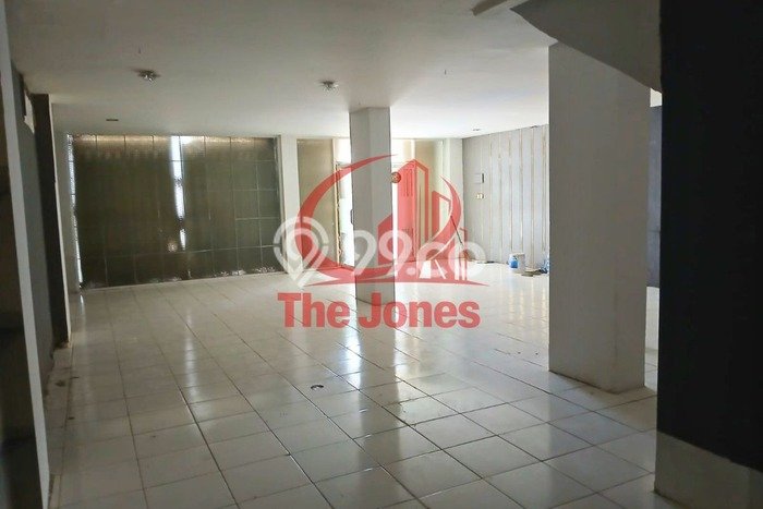 Disewakan Ruko di Kawasan Ramai Gandaria Luas 315m2 Disewakan Ruko di Kawasan Ramai Gandaria Luas 315m2