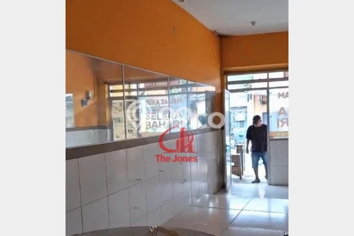 Disewakan Ruko di Pusat Kota Jakarta Selatan Ramai Strategis Disewakan Ruko di Pusat Kota Jakarta Selatan Ramai Strategis