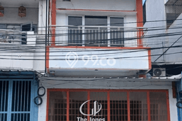Ruko Dijual di Prime Area Jakarta Barat Luas 330m2 Ruko Dijual di Prime Area Jakarta Barat Luas 330m2