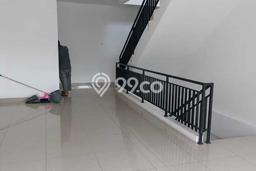 Disewakan Ruko Strategis Kawasan Cakung, Luas 150m2m², Pusat Komersial Disewakan Ruko Strategis Kawasan Cakung, Luas 150m2m², Pusat Komersial