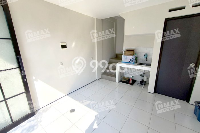 Jarang Ada! Rumah Kontrakan 2 Kamar Nyaman Siap Huni Araya Jarang Ada! Rumah Kontrakan 2 Kamar Nyaman Siap Huni Araya