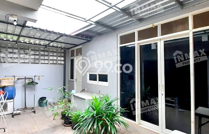 Rumah Modern 5 KT LT 222m2 di Sulfat Rumah Modern 5 KT LT 222m2 di Sulfat