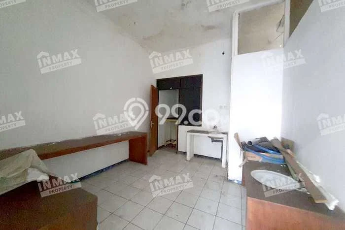 Ruko Disewa di Lowokwaru, Malang, LT 91m2 / LB 273m2 Ruko Disewa di Lowokwaru, Malang, LT 91m2 / LB 273m2