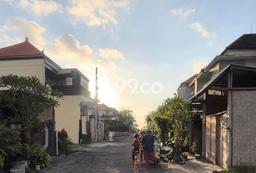 KESEMPATAN TERBAIK! Rumah Nyaman area Dalung, LT 250m2m² Bangunan 150m2m² KESEMPATAN TERBAIK! Rumah Nyaman area Dalung, LT 250m2m² Bangunan 150m2m²