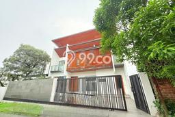 Rumah Elit LB 490m2 Siap Pakai Desain Elegan di Sentul City, Bogor Rumah Elit LB 490m2 Siap Pakai Desain Elegan di Sentul City, Bogor
