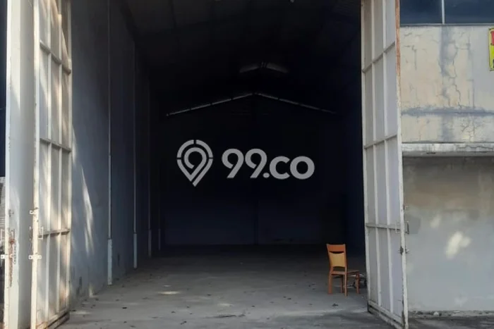 Gudang untuk Disewa di Pusat Jakarta Utara Luas Bangunan 300m2 Gudang untuk Disewa di Pusat Jakarta Utara Luas Bangunan 300m2