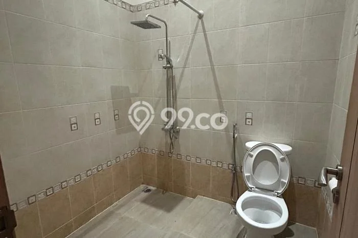 Rumah Kontrakan Tangerang LT 207m2 LB 200m2 Kawasan Gading Serpong Pondok Hijau Golf Rumah Kontrakan Tangerang LT 207m2 LB 200m2 Kawasan Gading Serpong Pondok Hijau Golf