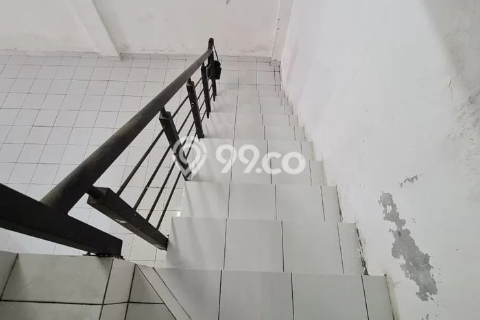 Disewakan Ruko di Cisauk Tangerang LT 60m2, LB 106m2 Disewakan Ruko di Cisauk Tangerang LT 60m2, LB 106m2