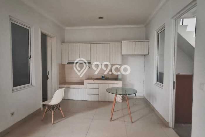 Disewakan Rumah Harga Terjangkau di BSD Green Wich Tangerang dengan 3 Kamar Tidur Disewakan Rumah Harga Terjangkau di BSD Green Wich Tangerang dengan 3 Kamar Tidur