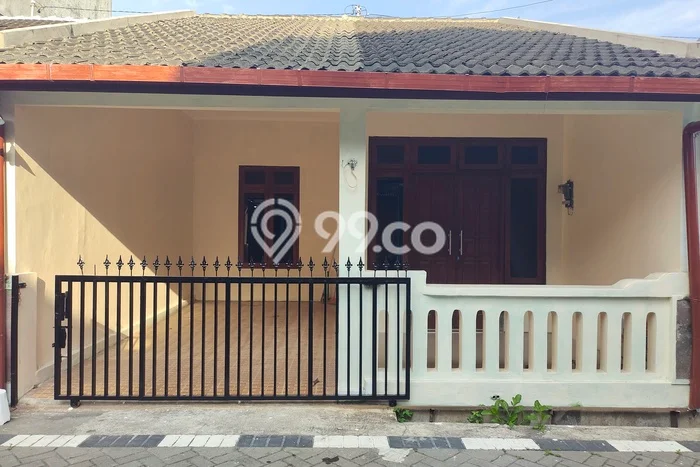 Rumah Luas Asri 3 KT Siap Pakai di Purwomartani Sleman Rumah Luas Asri 3 KT Siap Pakai di Purwomartani Sleman