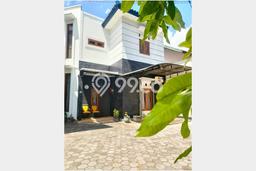 Rumah Kost untuk Dijual di Caturtunggal Punya 23 Kamar Rumah Kost untuk Dijual di Caturtunggal Punya 23 Kamar