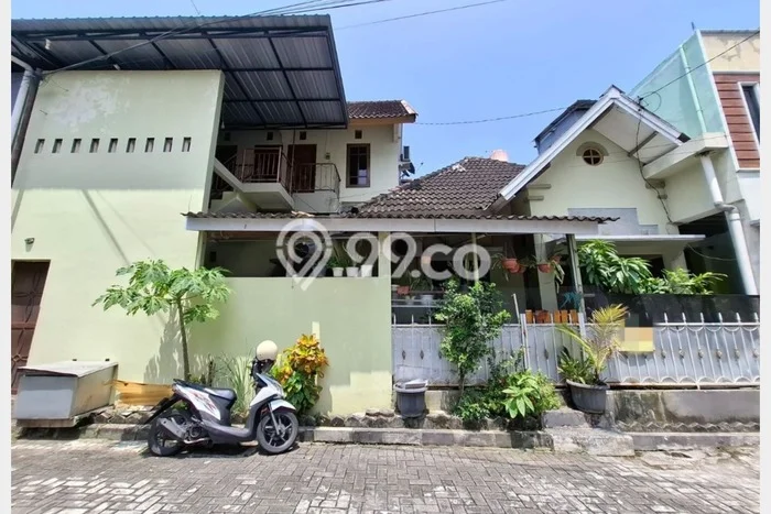 Rumah Kost untuk Dijual di Ngaglik dengan 6 KT, 5 KM, Luas 260m2 Rumah Kost untuk Dijual di Ngaglik dengan 6 KT, 5 KM, Luas 260m2