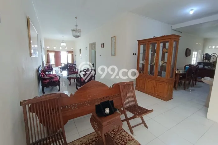 Lokasi terbaik! Rumah siap huni disewakan di Godean LB 600m2 Lokasi terbaik! Rumah siap huni disewakan di Godean LB 600m2
