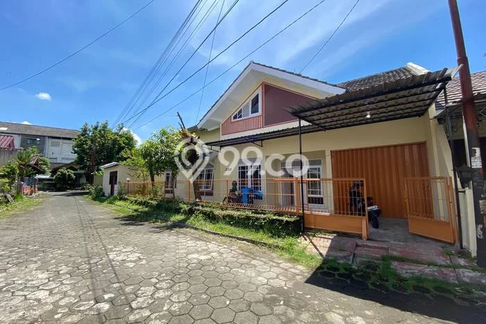 Jual Rumah Eksklusif 3 KT di Maguwoharjo, Yogyakarta Jual Rumah Eksklusif 3 KT di Maguwoharjo, Yogyakarta