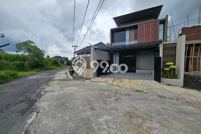 Rumah Strategis Modern Lb 130m2 di Ngemplak, Sleman Rumah Strategis Modern Lb 130m2 di Ngemplak, Sleman