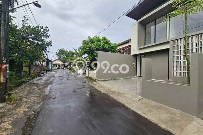 Rumah Strategis Minimalis Lb 120m2 di Ngaglik, Sleman Rumah Strategis Minimalis Lb 120m2 di Ngaglik, Sleman