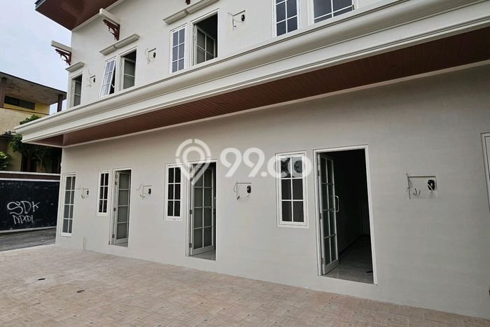 Dijual Kost Strategis di Depok, Sleman 15 KT, 15 KM, Luas Bangunan 250m2 Dijual Kost Strategis di Depok, Sleman 15 KT, 15 KM, Luas Bangunan 250m2